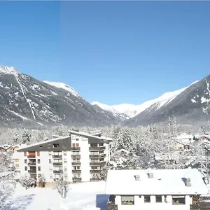 periades-central-chamonix-apt.hotels-rhonealpes.com/